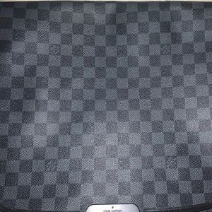 Meet your Posher, Goated